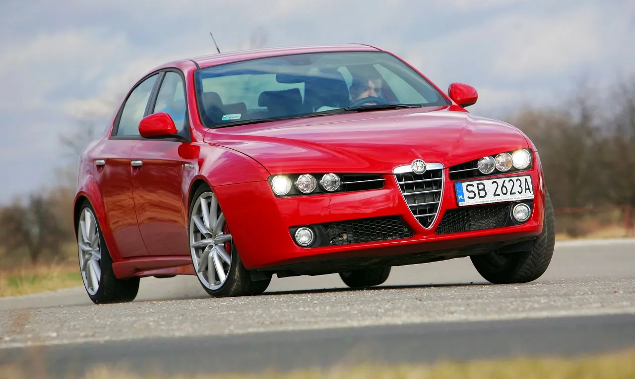 Alfa Romeo 159 1.9 JTD: Комплексный анализ мнений водителей