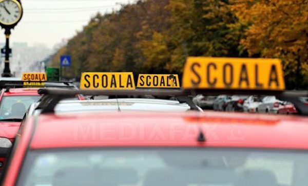 Автошкола виновата в большом количестве аварий? Тити Аур: Молодёжь хочет иметь права, а не водить машину