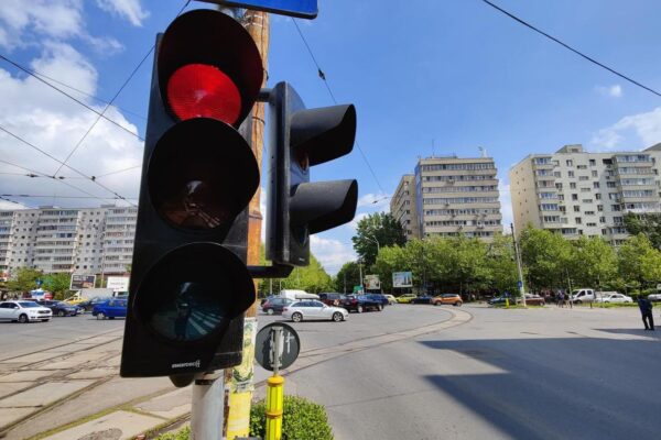 В Бухаресте все еще есть 8 умных перекрестков. Где ввели в эксплуатацию новые светофоры