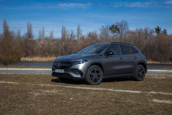 Тест-драйв Mercedes-Benz EQA 250 – полный пакет компактного электрического внедорожника