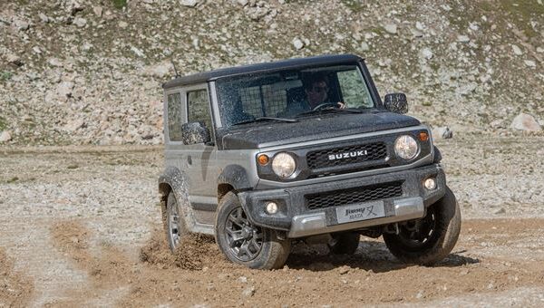 Suzuki Jimny Farewell Edition – будет выпущено всего 150 экземпляров.