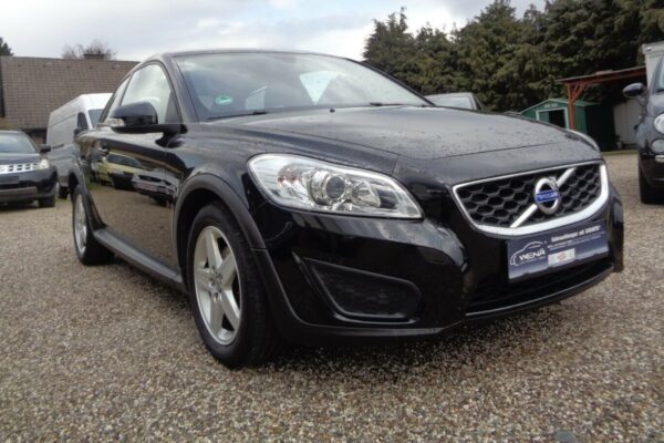 Автомобили Volvo за 5000 евро. Предложения найдены на mobile.de