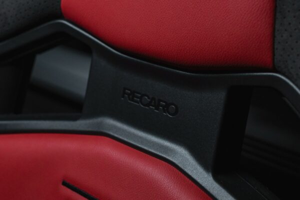 Спасенная от банкротства, Recaro Automotive переносит свою деятельность в Италию.