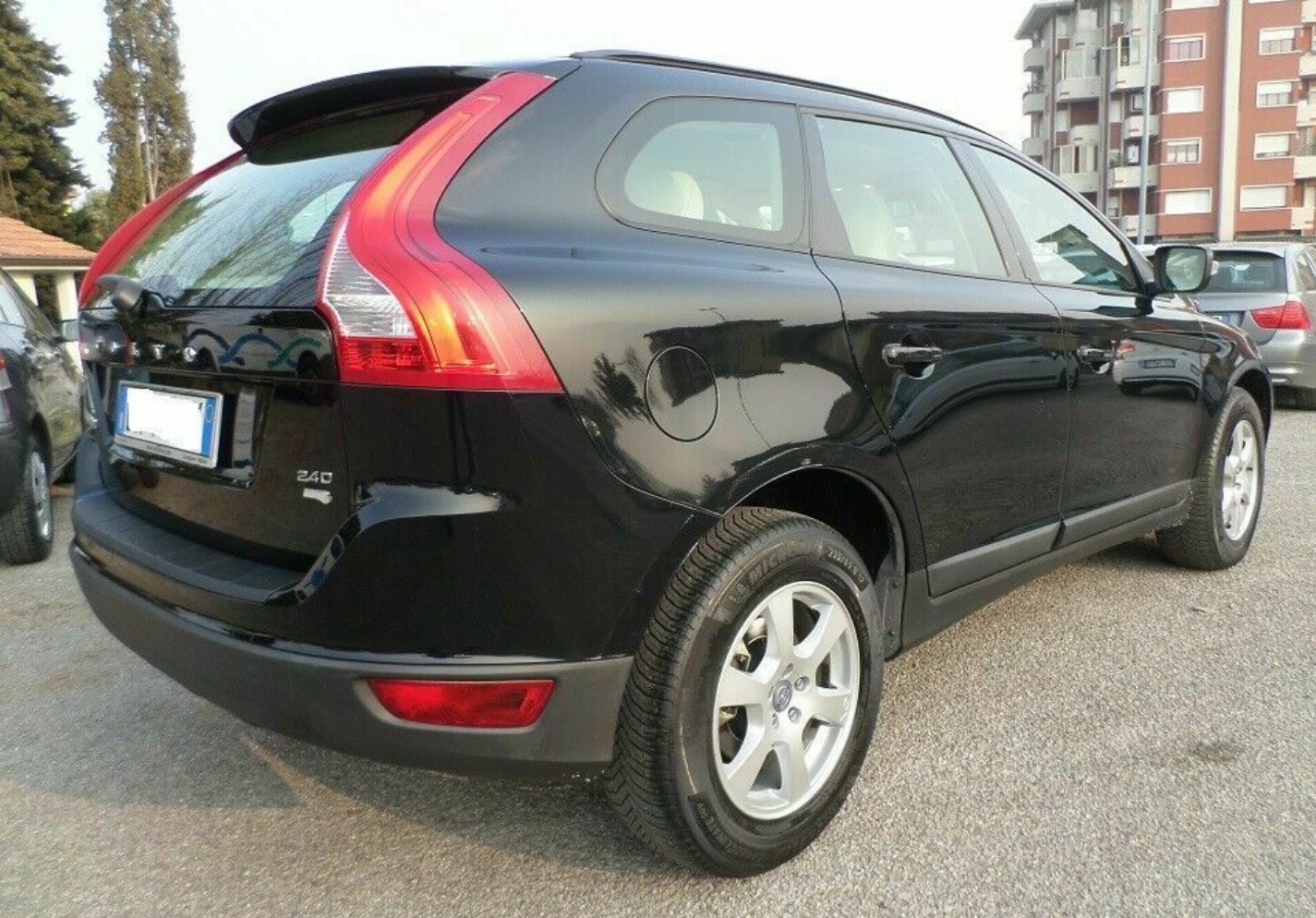 Самый дешевый внедорожник Volvo XC60 на mobile.de. Это самая продаваемая модель Volvo.