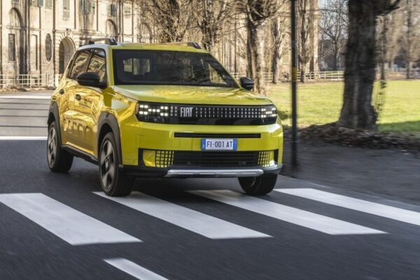 Fiat Grande Panda начинает свою поездку в Румынию с февраля 2025 года