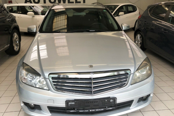 Mercedes-Benz C-Class или Audi A4, какую машину вы бы купили за 6000 евро? Это два универсала премиум-класса, которые заслуживают всеобщего внимания.