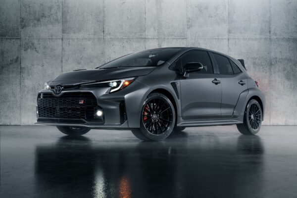 Деньги хорошо припаркованы: 10 моделей, которые вообще не обесцениваются