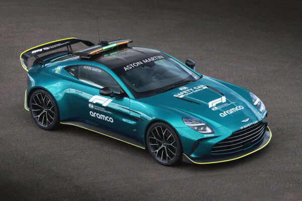 Новый автомобиль безопасности в Формуле 1: Aston Martin V Все