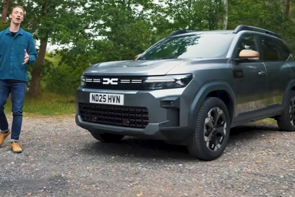 Dacia Bigster, проверенный британскими журналистами: надежный и просторный, но и с минусами