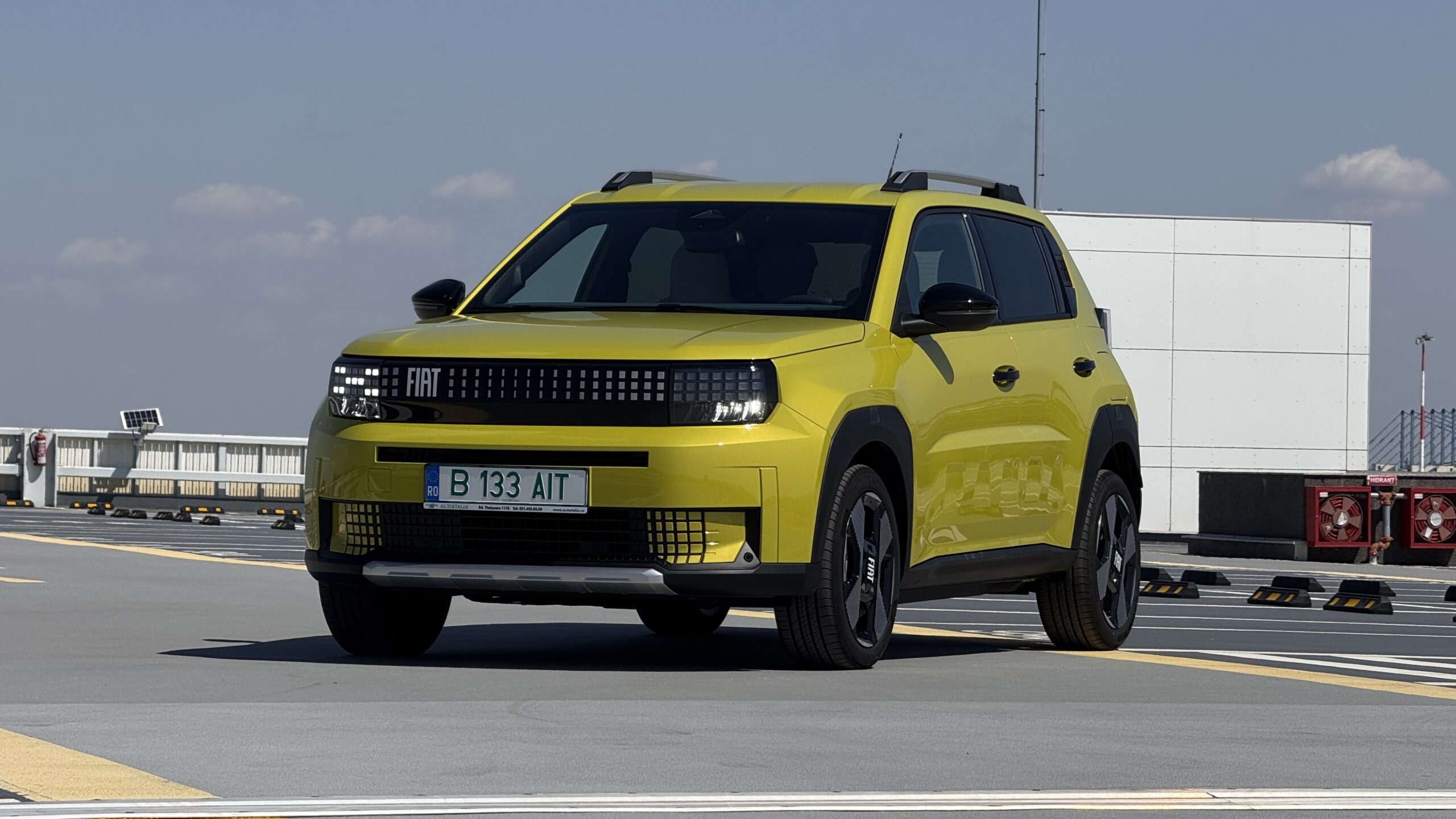 Fiat Grande Panda -это крутой, но доступный выбор, если вы хотите небольшой хэтчбек -видео