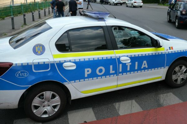 2025: Что произойдет, если вас поймают с 100 км/ч в местности. Разрешение приостановка или сбегает только с штрафом?