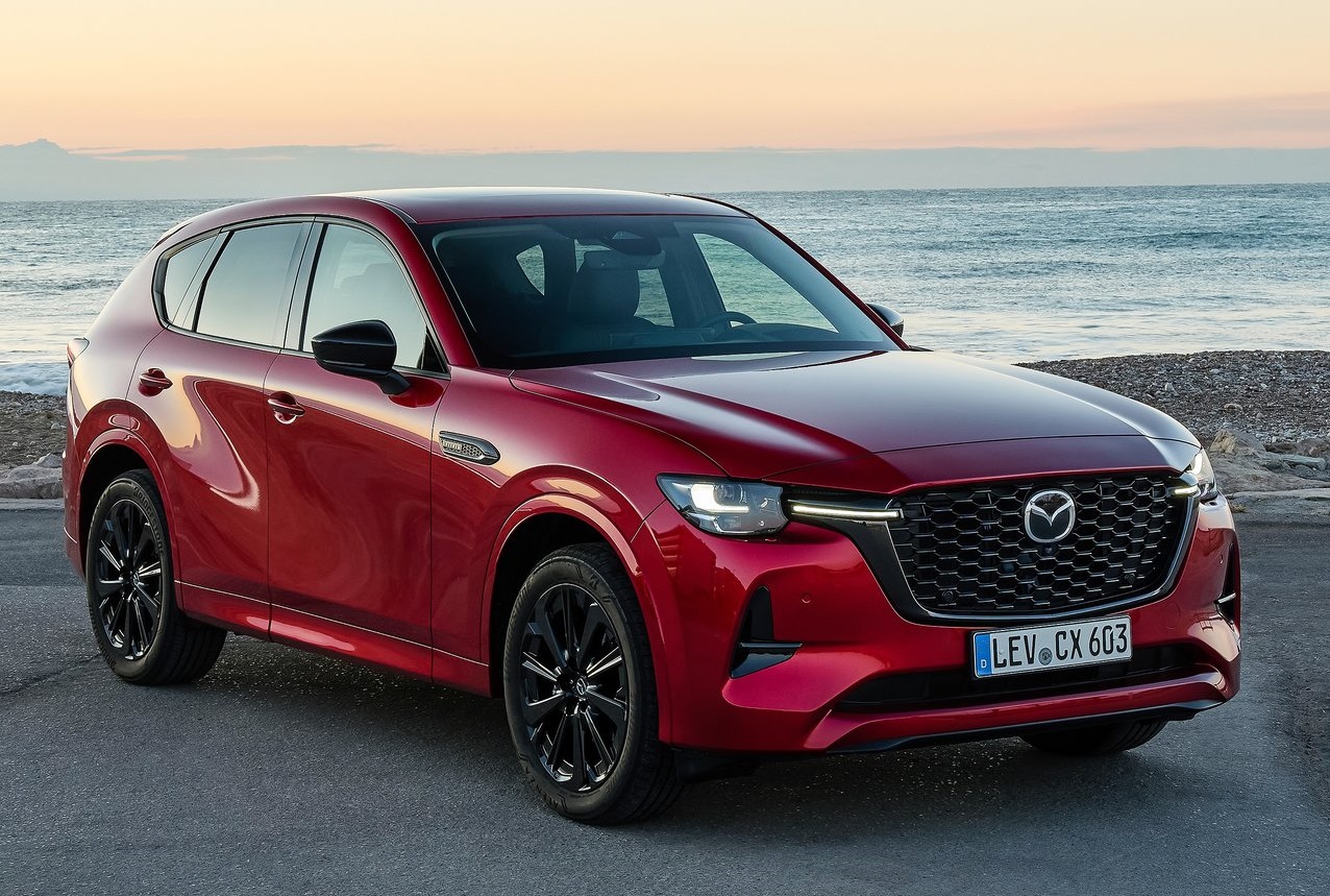 Инцидент на Autobahn: подушки безопасности Mazda CX-60 вызваны без причины