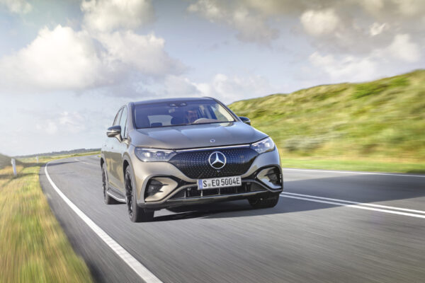 Mercedes-Benz отдает две электрические модели. Их производство закончится в 2026 году