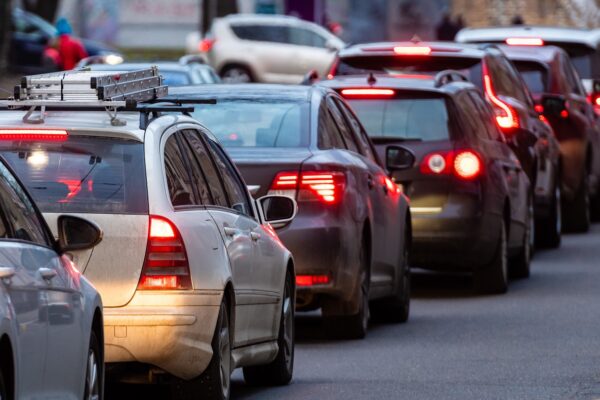 APIA критикует автомобильный налог, предложенный правительством: «Неправильная и неполная формула»