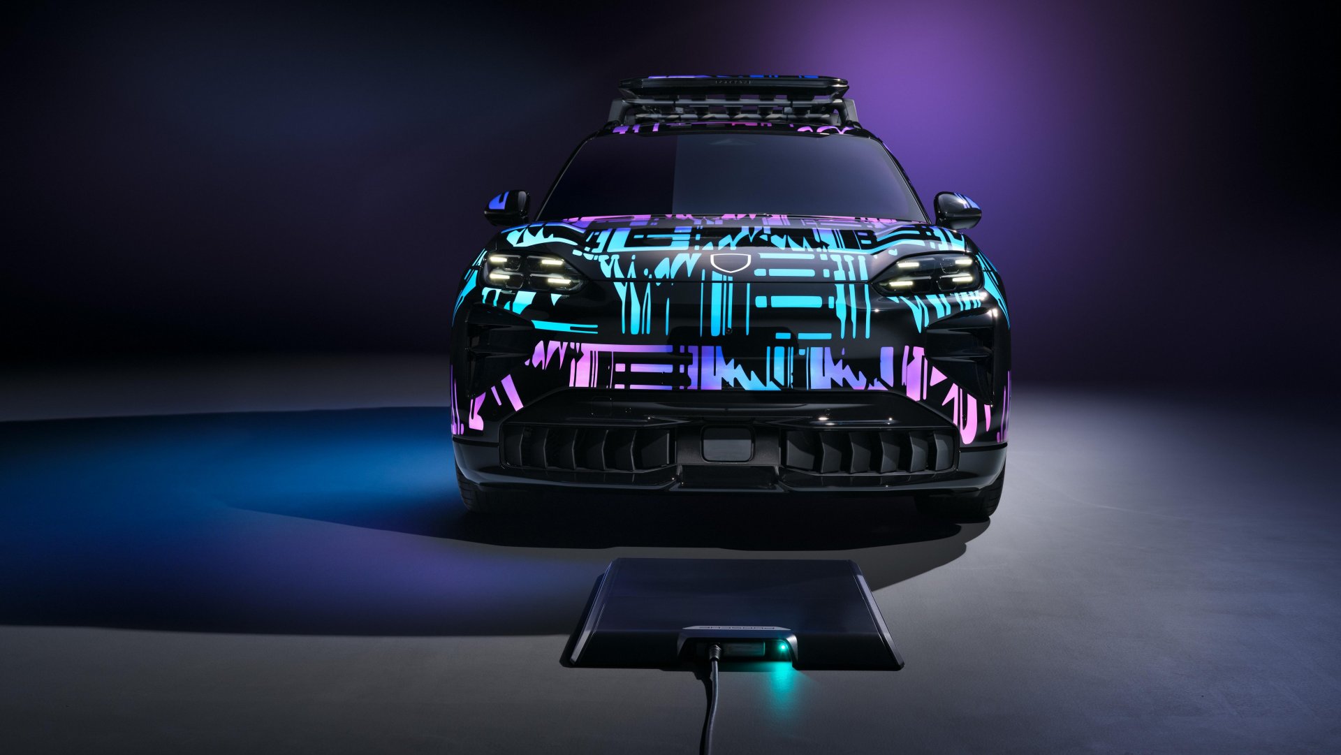 Будущий Porsche Cayenne Pure Electric может быть заряжена без кабелей - видео