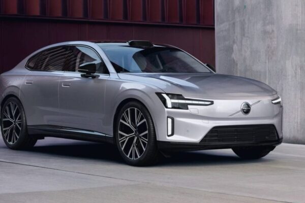 Сколько стоит новый Volvo ES90 в Румынии? Шведский роскошный седан вошел в производство