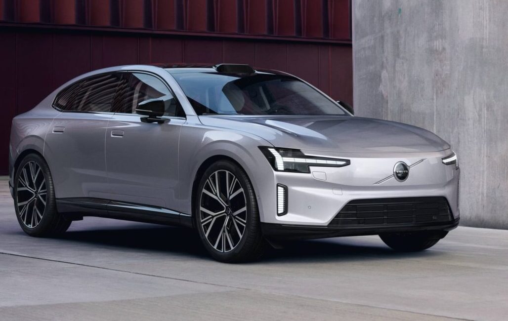 Сколько стоит новый Volvo ES90 в Румынии? Шведский роскошный седан вошел в производство