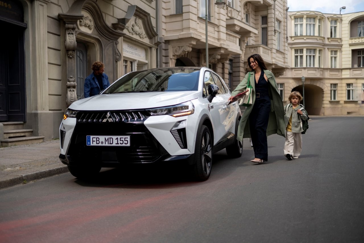 Новый grandis, ответ Mitsubishi таким конкурентам, как Toyota C-HR и Kia Sportage — фотогалерея