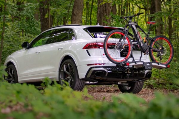 Audi eMTB 2.0: электрический велосипед, вдохновленный RS Q e-tron, который привносит технологию quattro в горы