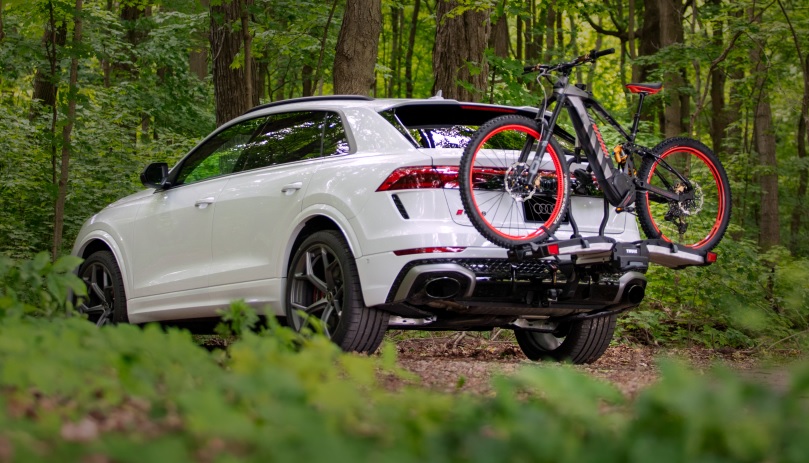 Audi eMTB 2.0: электрический велосипед, вдохновленный RS Q e-tron, который привносит технологию quattro в горы