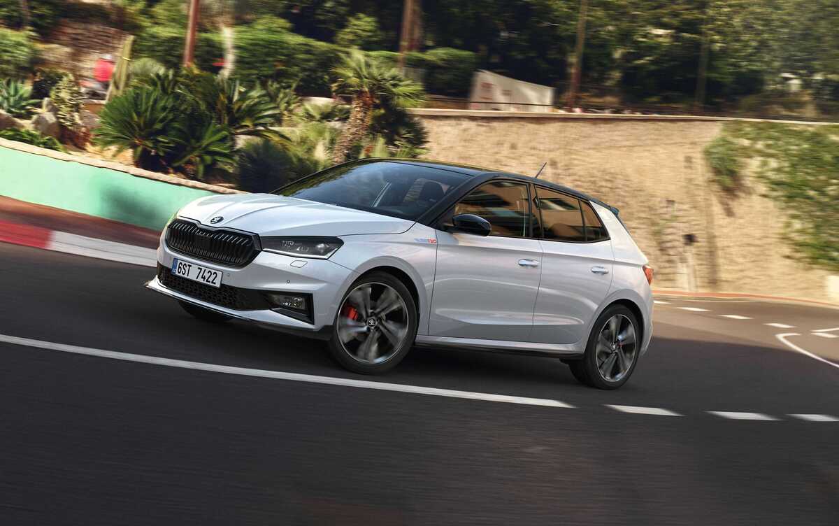 Skoda представляет самую быструю Fabia: дебютирует 130-я версия со спортивными амбициями, но скромными характеристиками