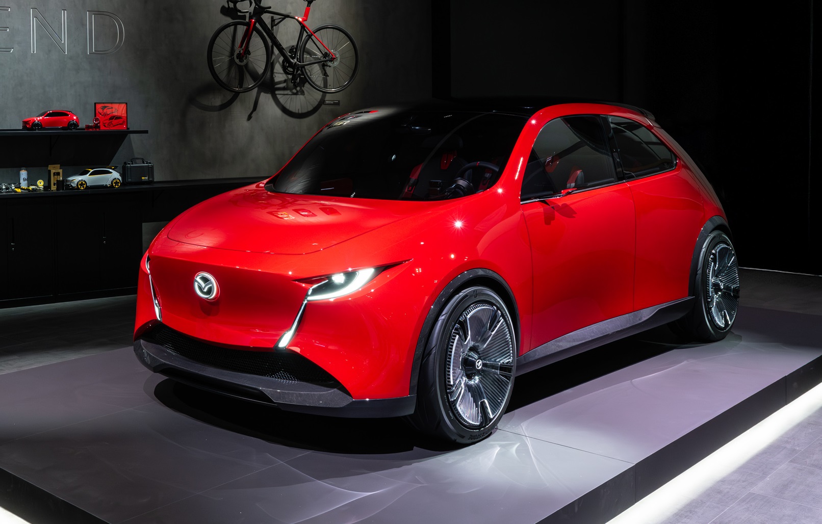 Mazda представила концепты Vision X-Coupe и Vision X-Compact / ФОТО-ВИДЕО