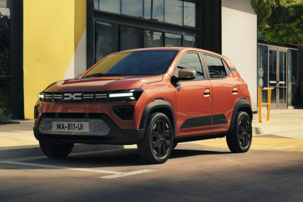 Итальянцы могут купить новую весну Dacia по невероятной цене: скидка более 11 000 евро