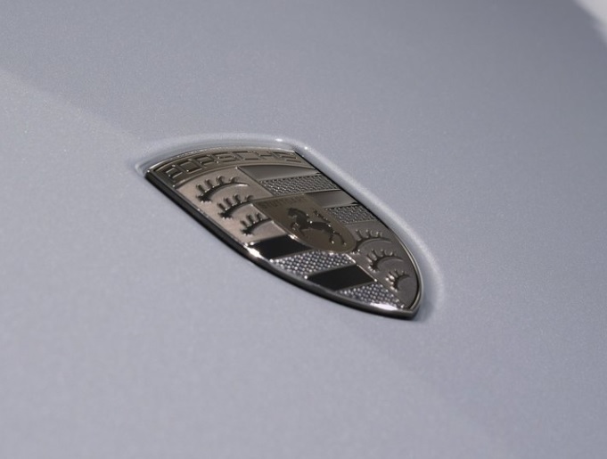 Porsche Cayenne Electric 2025. Первые изображения внутри роскошного внедорожника