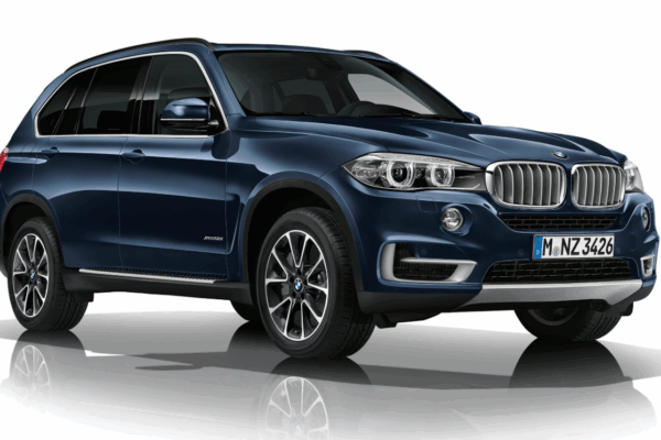 Ущерб почти на 2 миллиона долларов после того, как его палец застрял в двери BMW X5