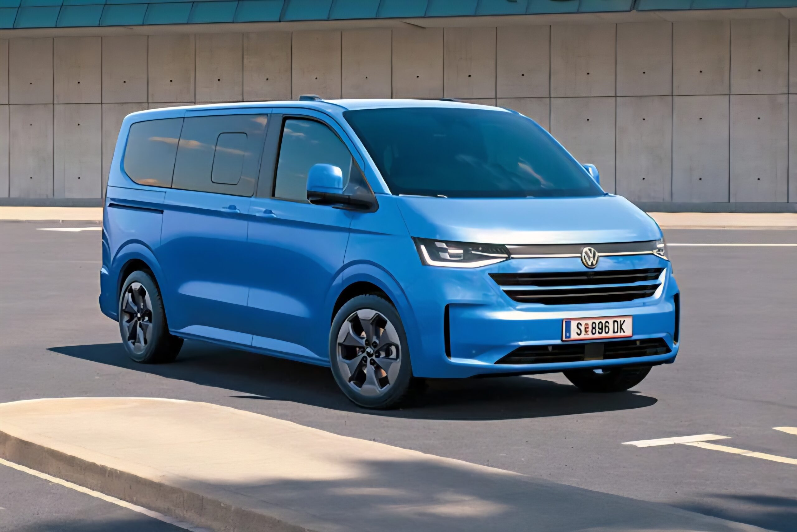 Разрешено ли вам управлять 9-местным автомобилем, если у вас есть права категории В? В каких ситуациях это преступление?