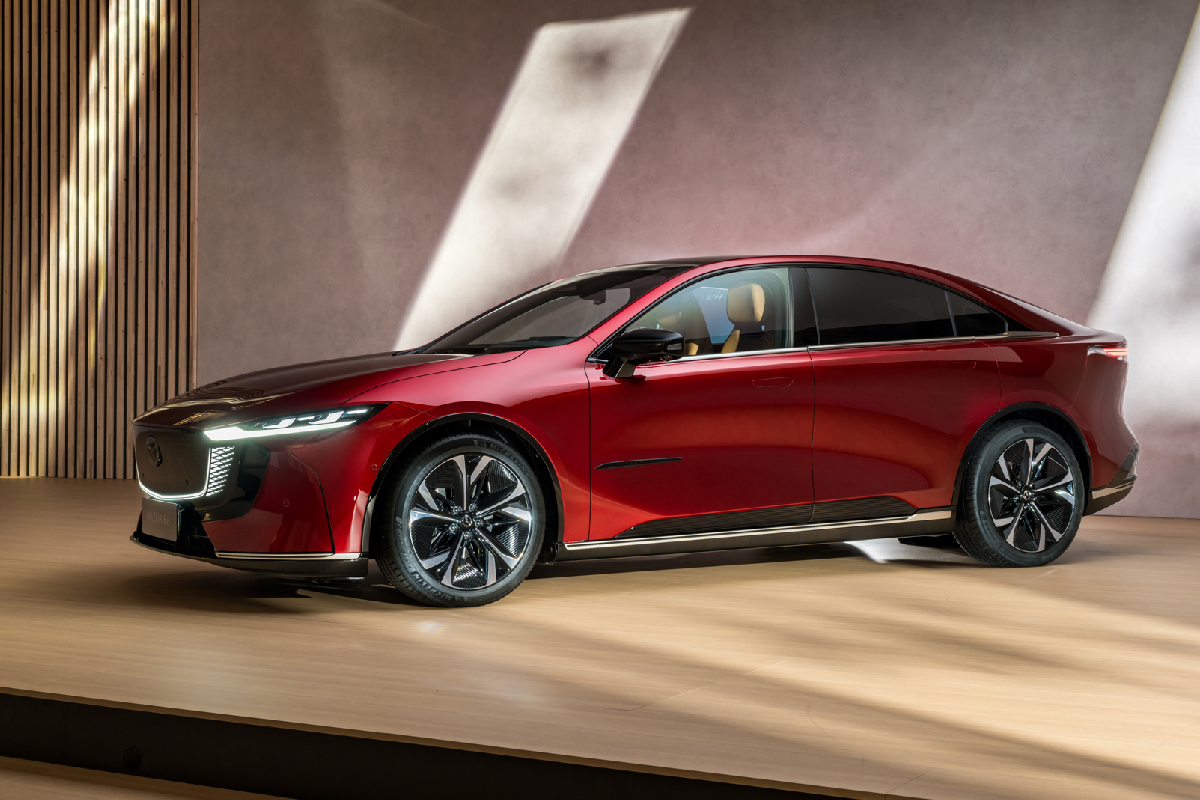 Mazda6e, новейшая модель компании, доступная в Европе, включая Румынию.