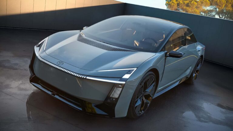 ВИДЕО | Концепт Toyota Corolla: самая радикальная трансформация в истории. Чего не хватает в новой модели?