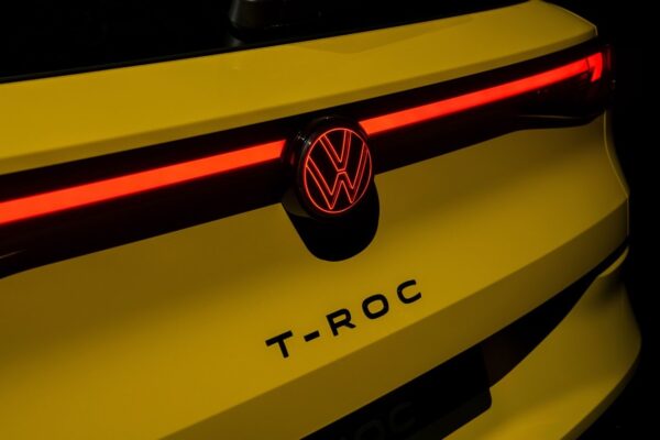 Volkswagen T-Roc получит пакет R: 333 л.с. и агрессивный дизайн