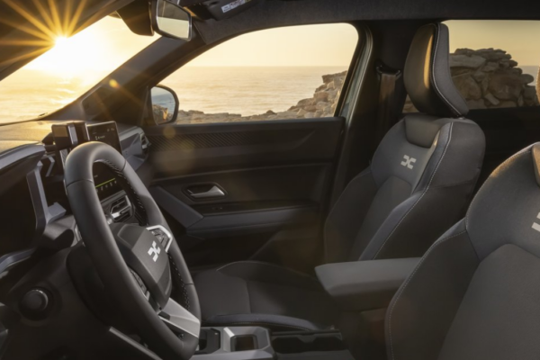 Dacia C-Neo 2026: свежие рендеры, сделанные тюнером, специализирующимся на моделях Dacia