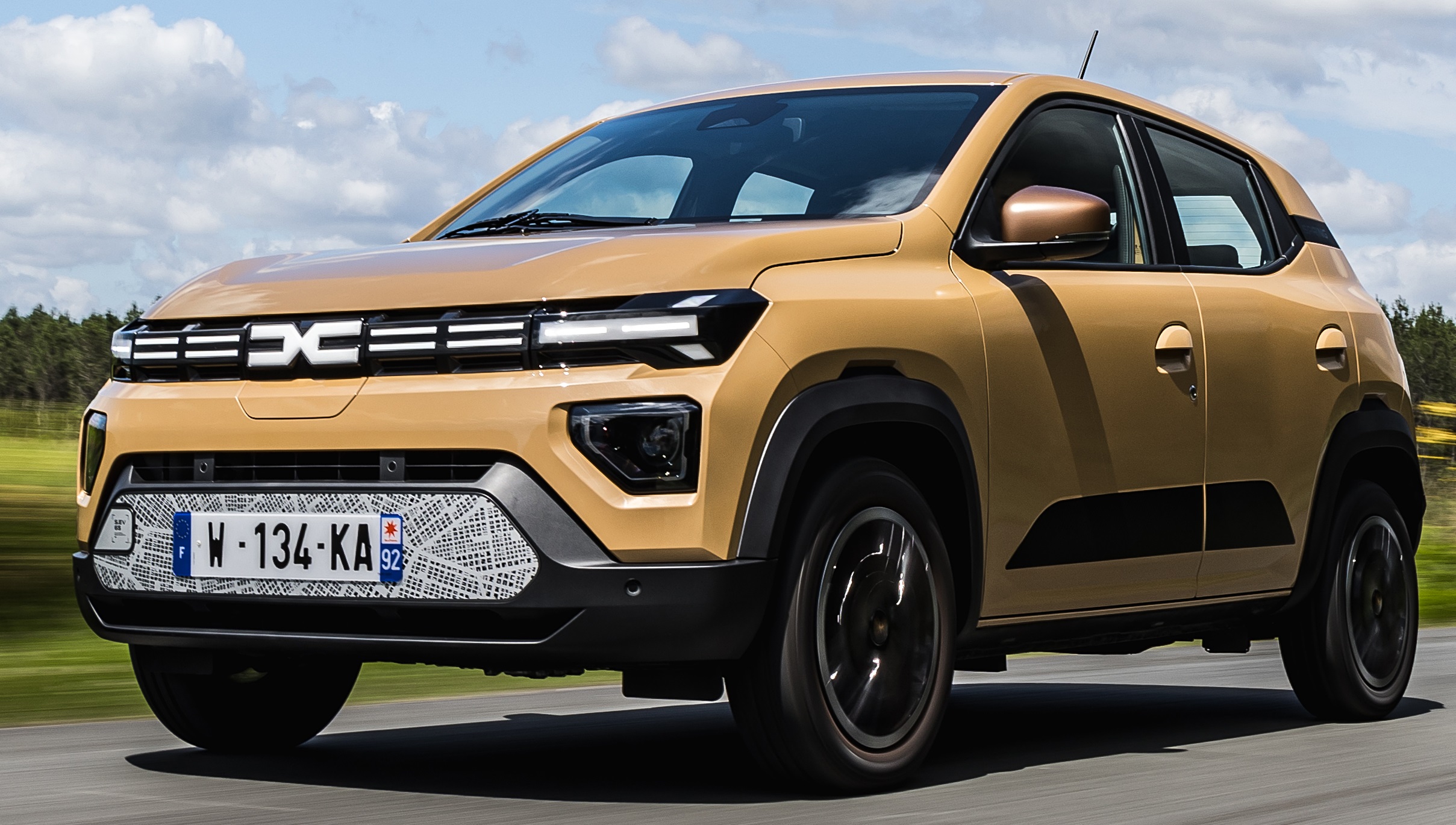 Dacia Spring только что стала самой дешевой машиной в Великобритании. Сколько стоит маленький электромобиль