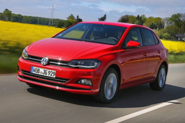 Volkswagen не отказывается от теплового двигателя! У нового Polo появится гибридная версия