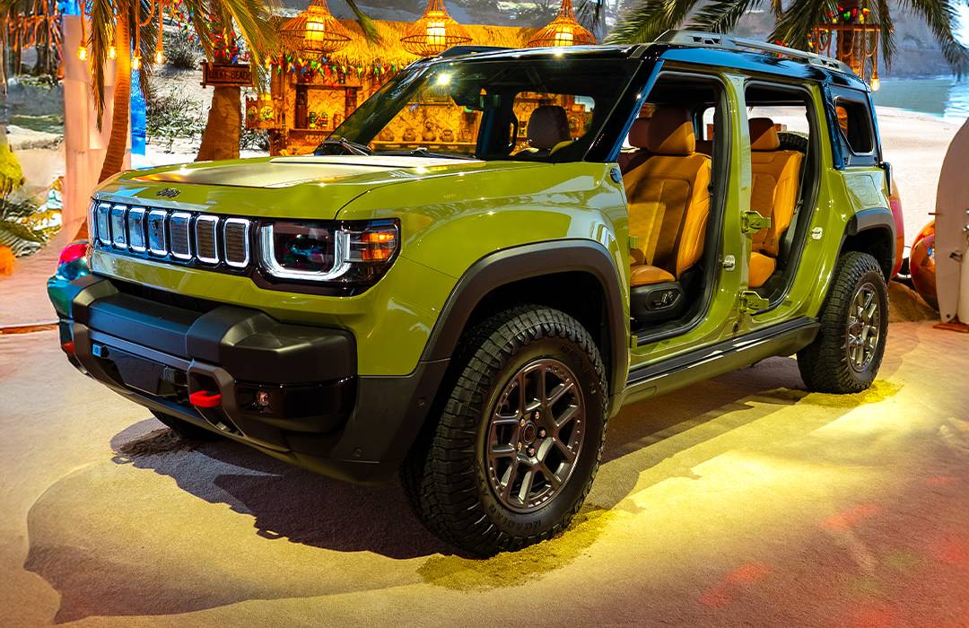 Влиятельные люди разобрали новый Jeep Recon. Какова реакция чиновников Stellantis