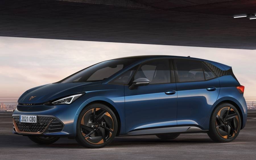 Купра не остановился на Равале! Модель Born получит фейслифтинг