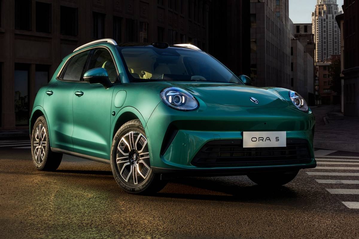 GWM Ora 5 приходит в Европу: ретро-современный дизайн с элементами Porsche