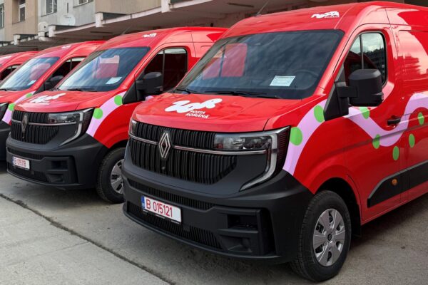 Почта Румынии купила 80 фургонов Renault Master. Какими характеристиками обладают новые автомобили?
