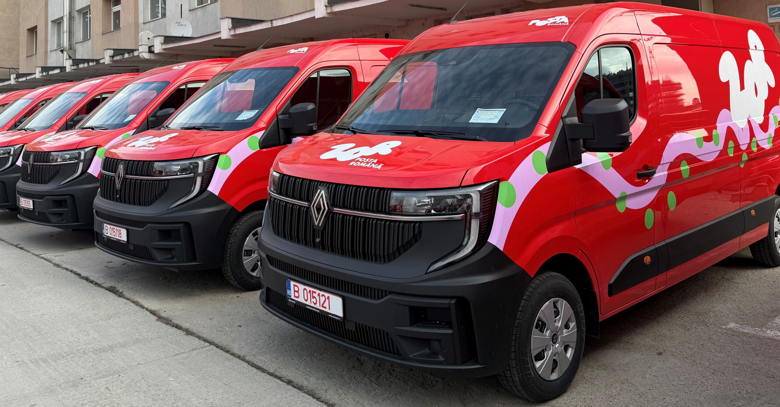 Почта Румынии купила 80 фургонов Renault Master. Какими характеристиками обладают новые автомобили?