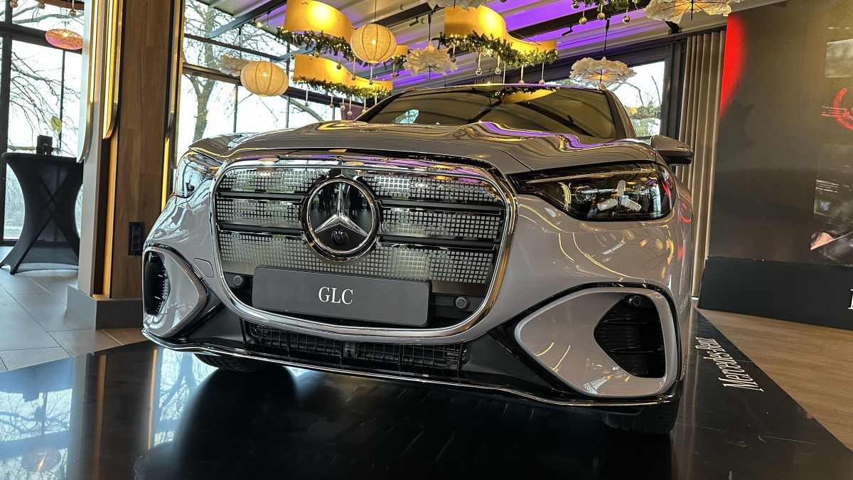 Mercedes-Benz GLC 400 EQ представлен в Румынии. Сколько стоит электрический внедорожник с мощностью 489 л.с. и запасом хода 673 км