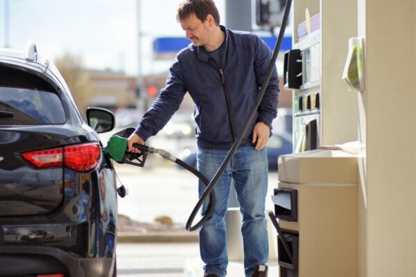 2026: Цены на бензин и дизельное топливо вырастут в первый день года. Сколько стоит полный бак топлива?