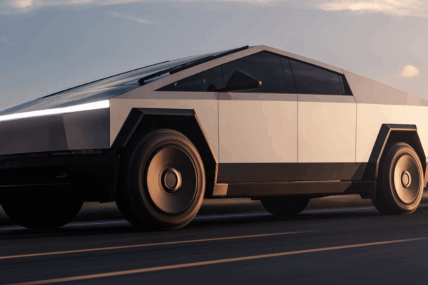 Эксклюзив | Запрещенный в Европе Tesla Cybertruck может легально ездить в Румынии. ИГПР: «В условиях, установленных ПДД»