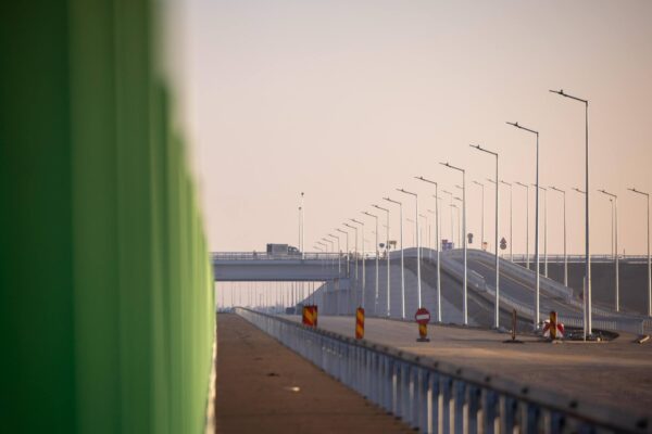 Взрывчатка использовалась при строительстве автодороги Сибиу-Питешти: видео подробности с горной стройки