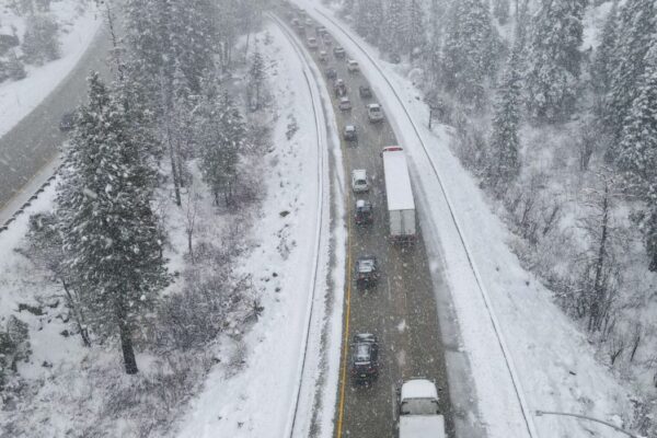 Видео | Более 100 автомобилей столкнулись друг с другом в одной из крупнейших аварий в США