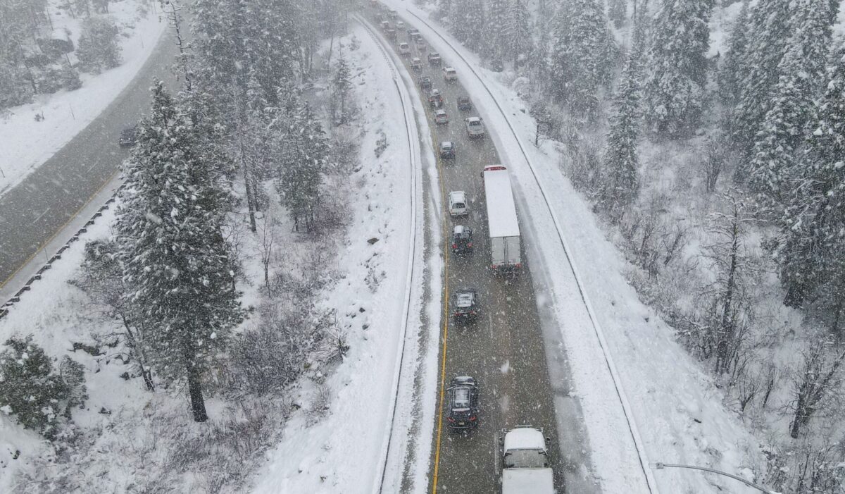 Видео | Более 100 автомобилей столкнулись друг с другом в одной из крупнейших аварий в США
