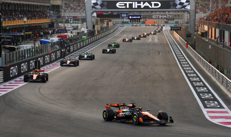 Макс Ферстаппен по сравнению с Михаэлем Шумахером после сезона Формулы-1 2025 года