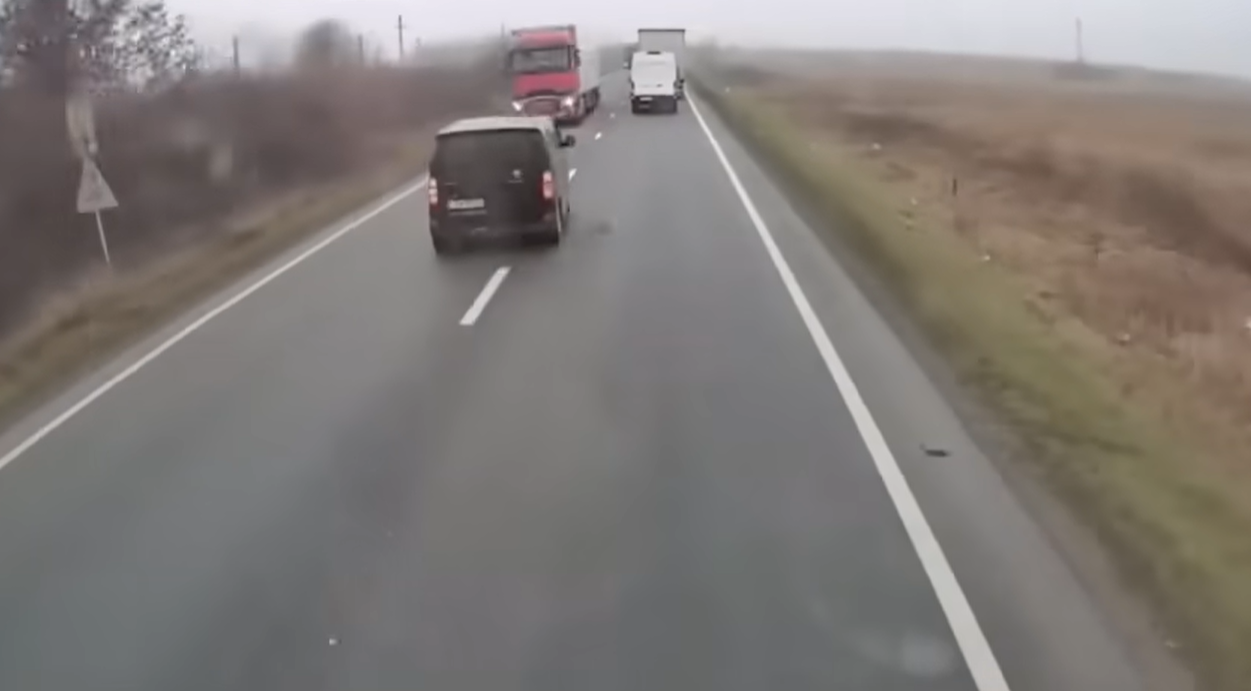 Свидетельства выжившего в аварии с фанатами ПАОКа: Система Lane Assist «застревала руль» после обгона