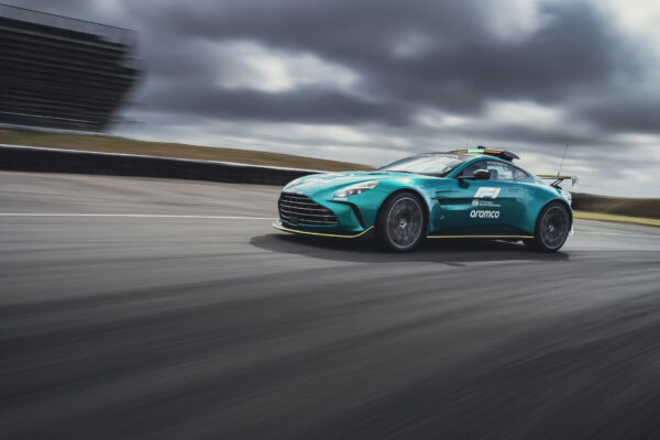 Aston Martin больше не будет поставлять автомобили безопасности для Формулы-1 с 2026 года
